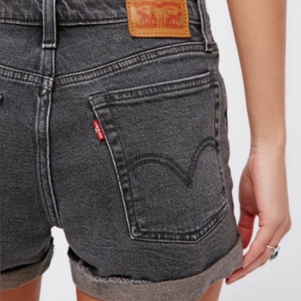 Levi’s Wedgie Short